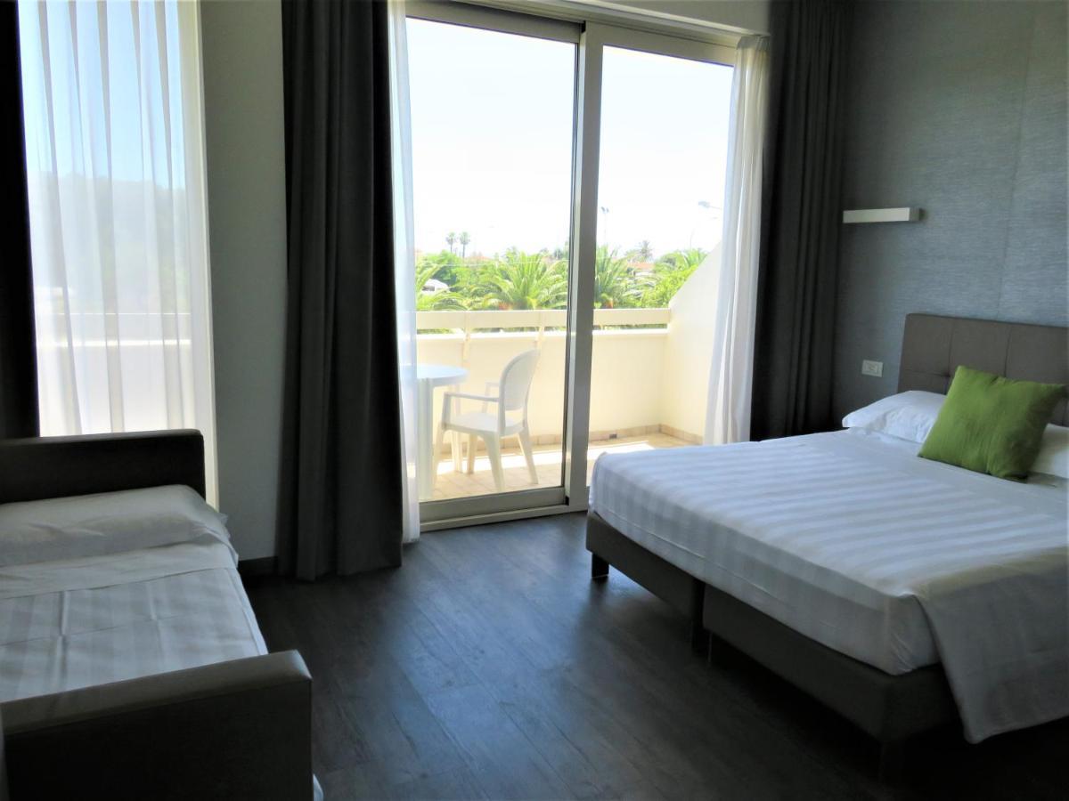 Hotel Joseph Marina di Pietrasanta Eksteriør billede