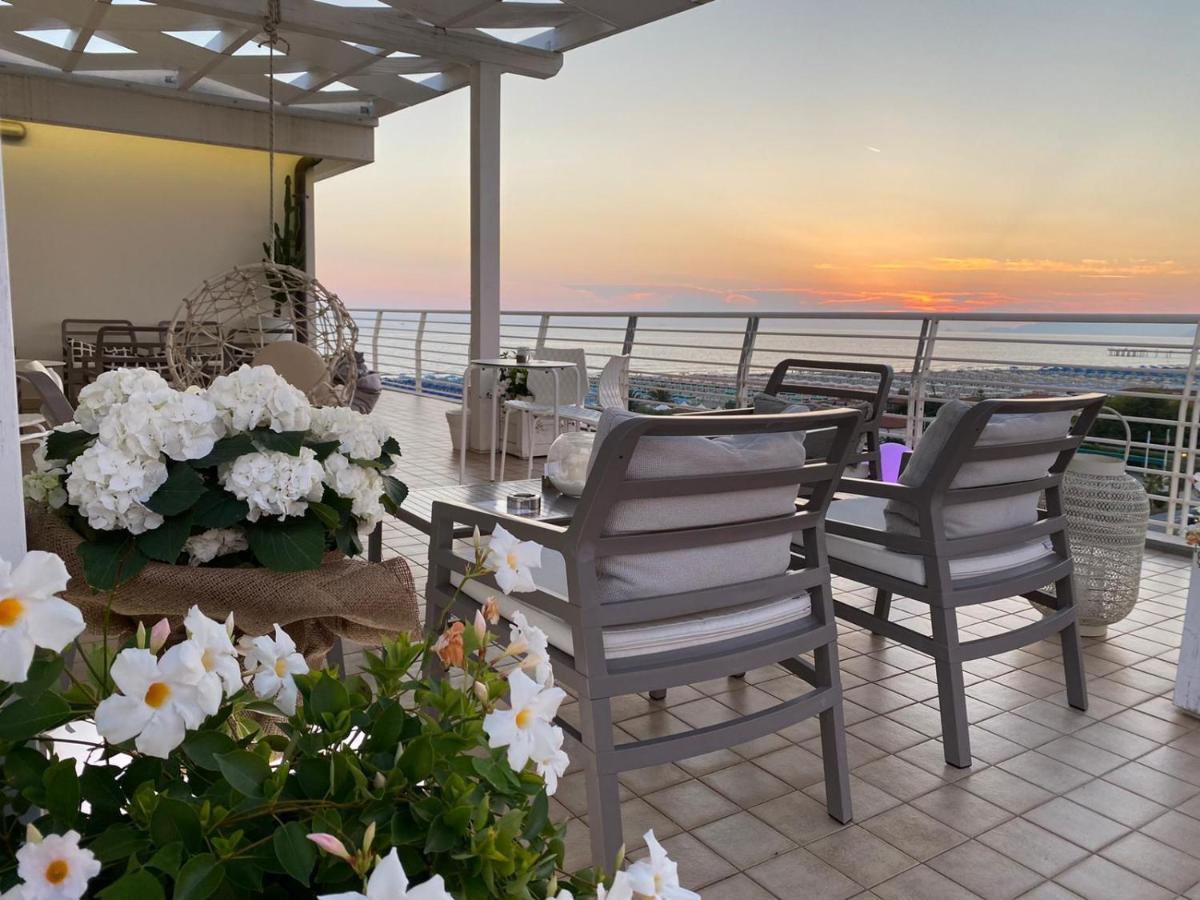Hotel Joseph Marina di Pietrasanta Eksteriør billede